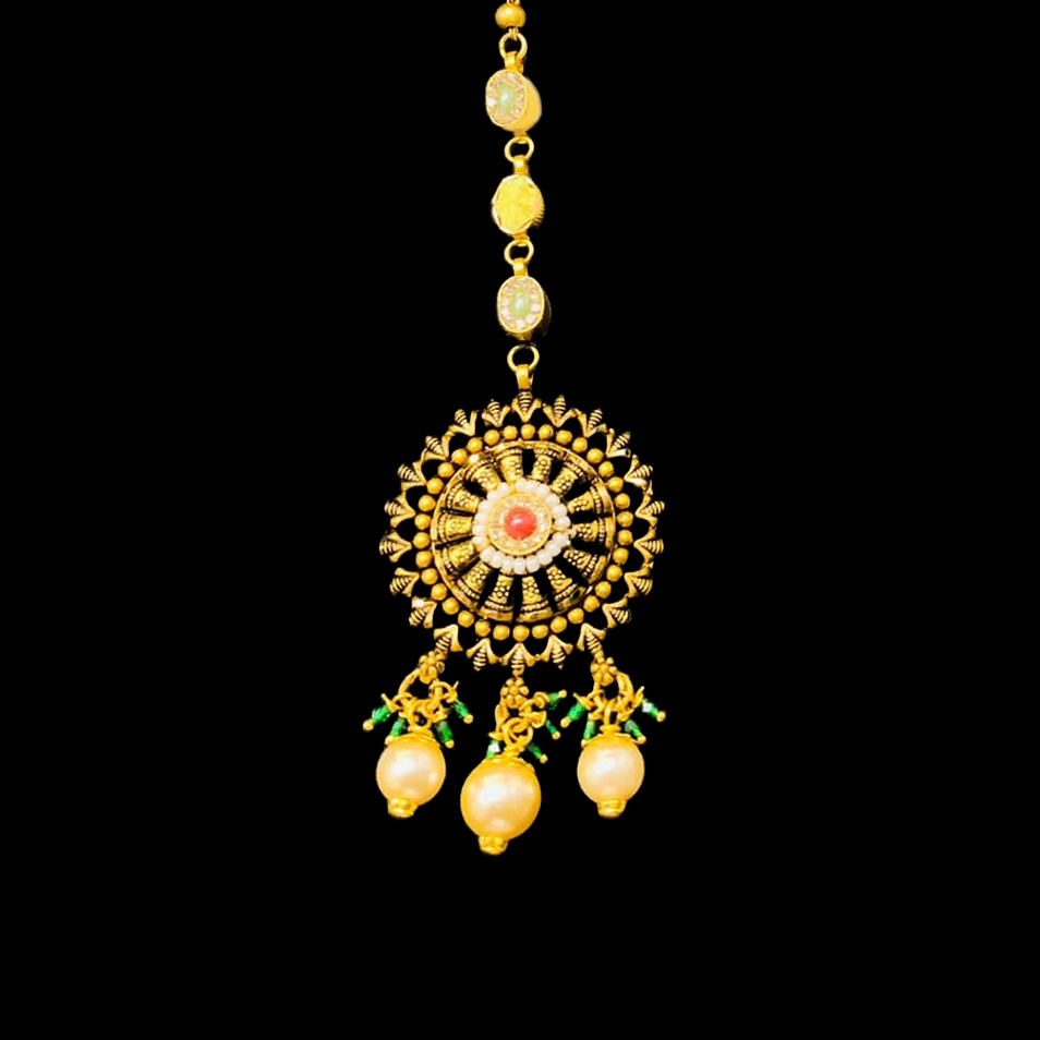 Guinea 22K Gold Stone-Studded Maang Tikka