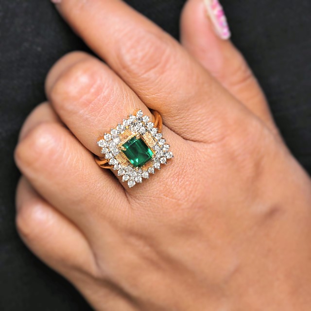 Green Emerald and Diamond Ring – Jahan Diamond Imports